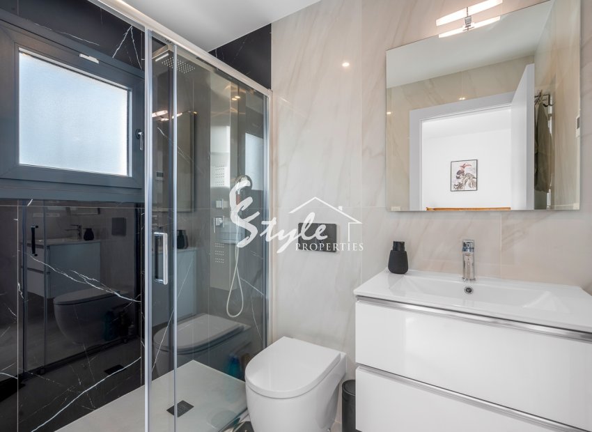 Resale - Villa - Villamartín - Orihuela