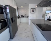 Resale - Villa - Villamartín - Pau 8