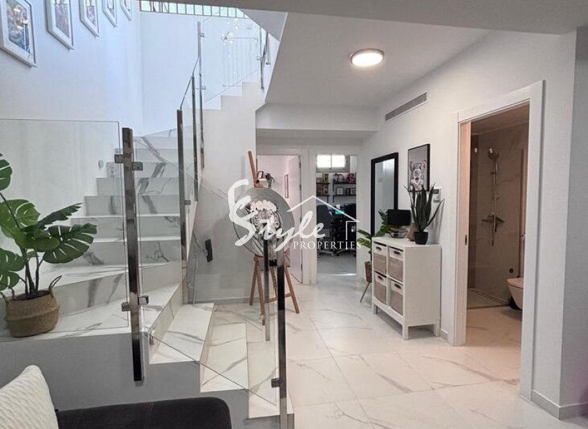 Resale - Villa - Villamartín - Pau 8