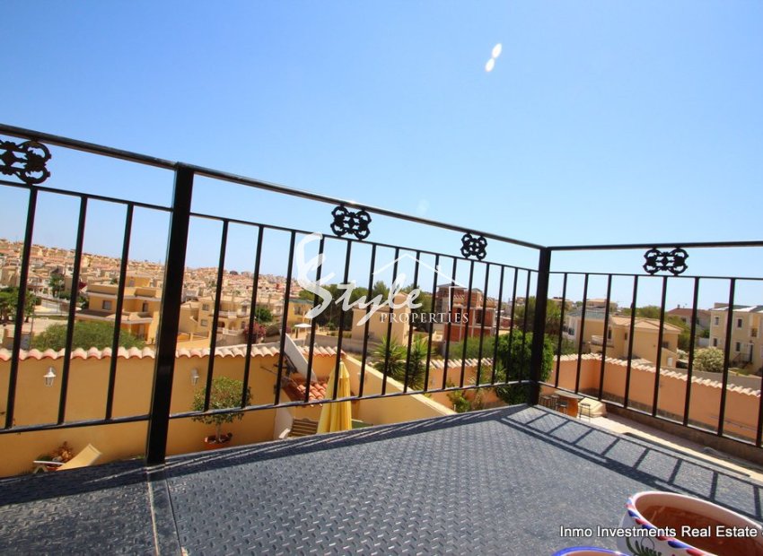 Resale - Villa - Villamartin - Villacosta