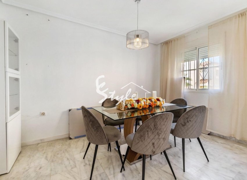 Resale - Villa - Villamartín - Villamartin