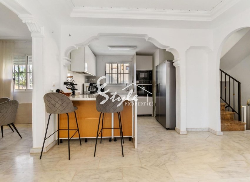 Resale - Villa - Villamartín - Villamartin