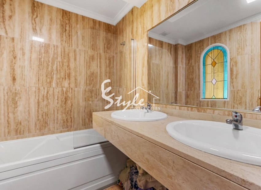 Resale - Villa - Villamartín - Villamartin