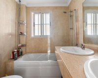 Resale - Villa - Villamartín - Villamartin
