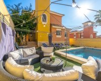 Resale - Villa - Villamartín - Villamartin