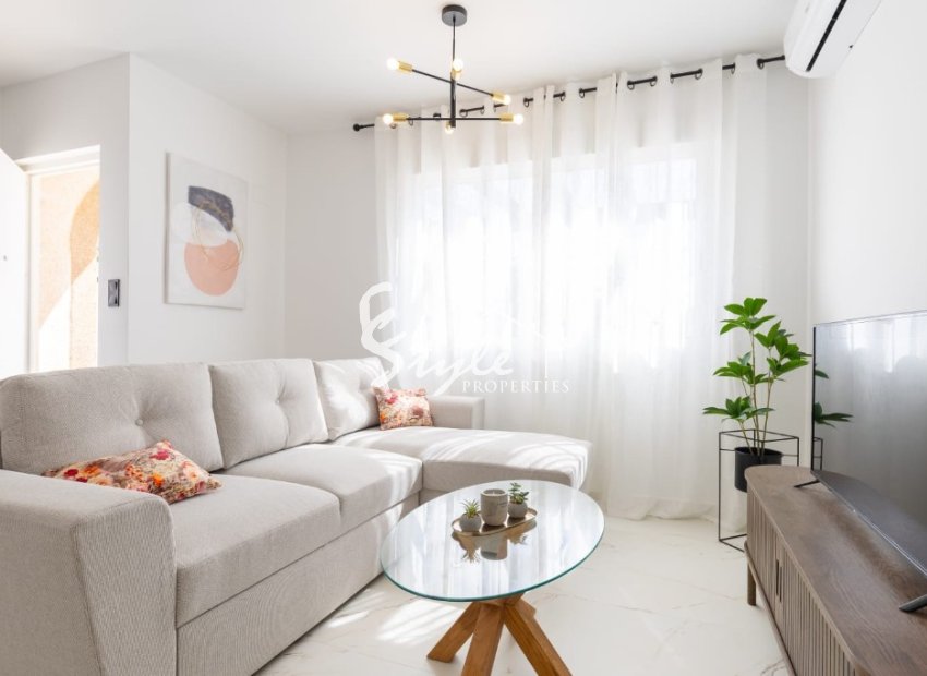 Resale - Villa - Villamartín - Villamartin