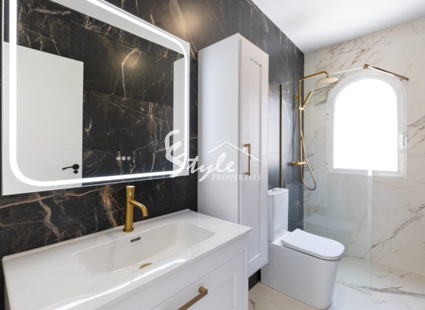 Resale - Villa - Villamartín - Villamartin