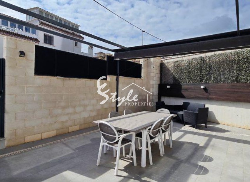 Resale - Villa - Villamartín - Villamartin