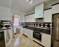 Resale - Villa - Villamartín - Villamartin
