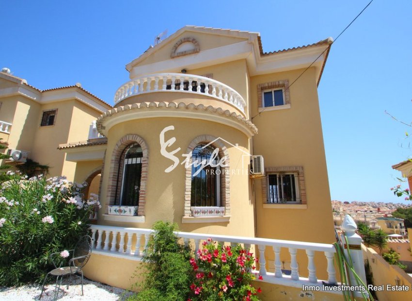 Resale - Villa - Villamartín - Villamartin