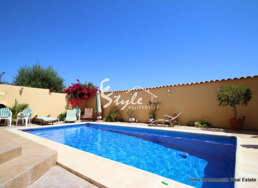 Resale - Villa - Villamartín - Villamartin
