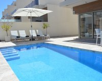 Resale - Villa - Villamartín - Villamartin