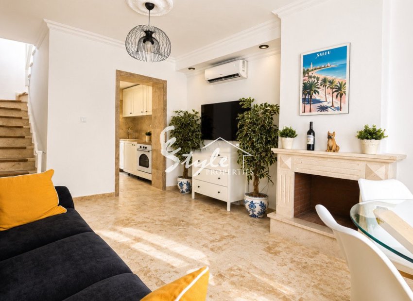 Resale - Villa - Villamartín - Villamartin