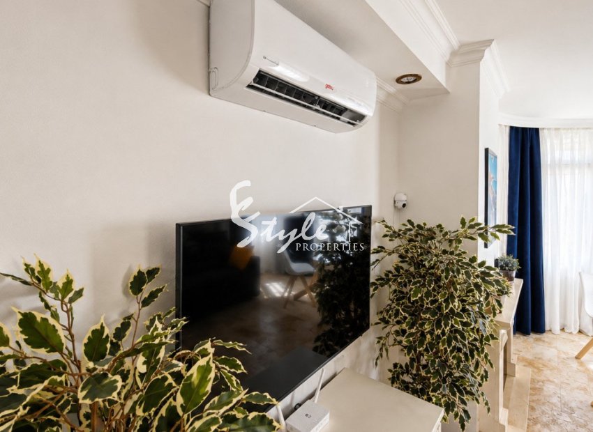 Resale - Villa - Villamartín - Villamartin