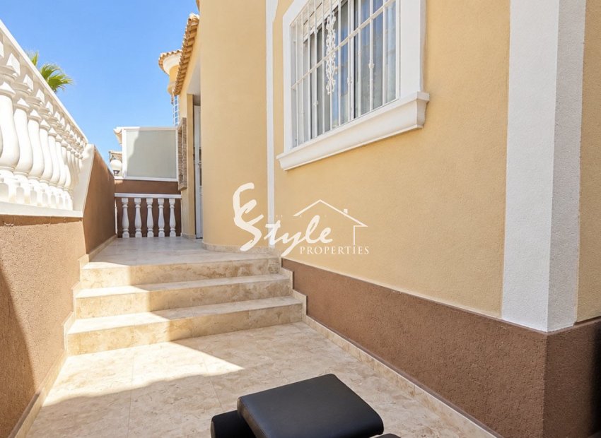 Resale - Villa - Villamartín - Villamartin