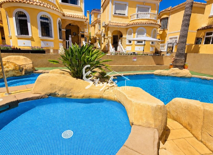 Resale - Villa - Villamartín - Villamartin
