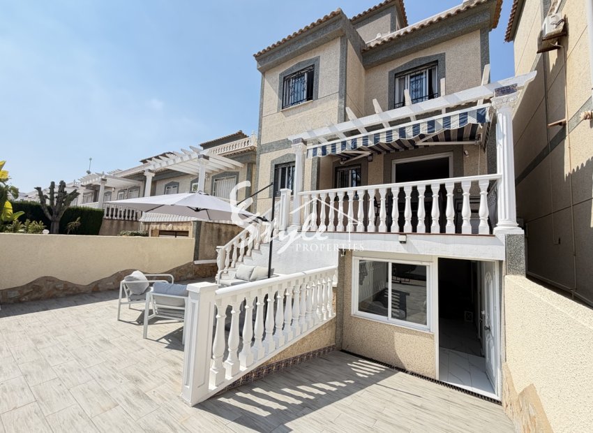Resale - Villa - Villamartín - Villamartin