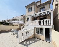 Resale - Villa - Villamartín - Villamartin