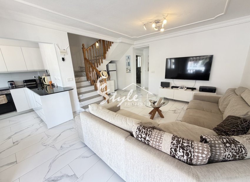 Resale - Villa - Villamartín - Villamartin