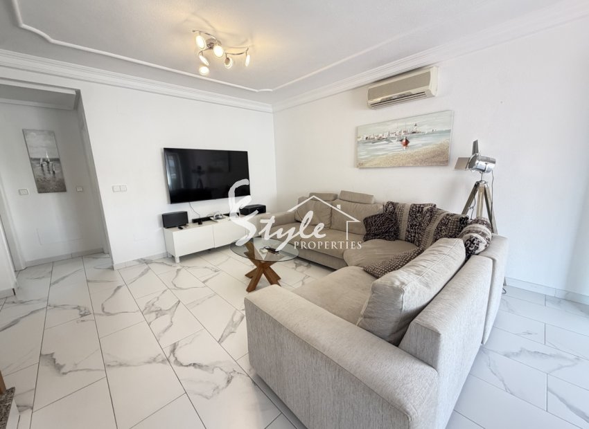 Resale - Villa - Villamartín - Villamartin