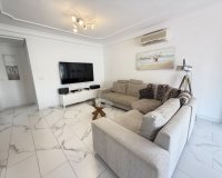 Resale - Villa - Villamartín - Villamartin