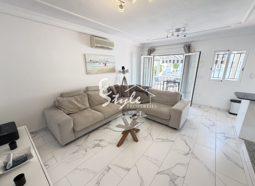 Resale - Villa - Villamartín - Villamartin