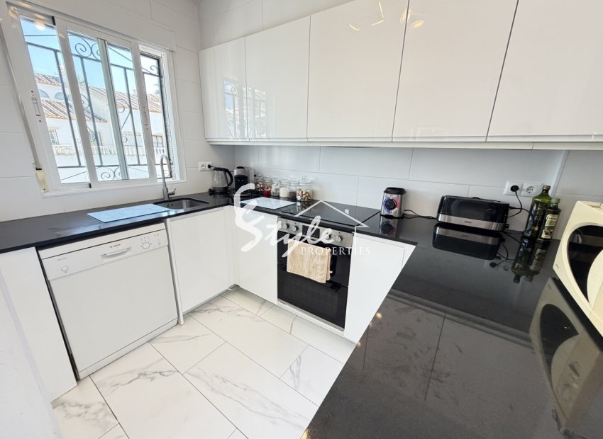 Resale - Villa - Villamartín - Villamartin
