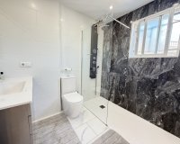 Resale - Villa - Villamartín - Villamartin