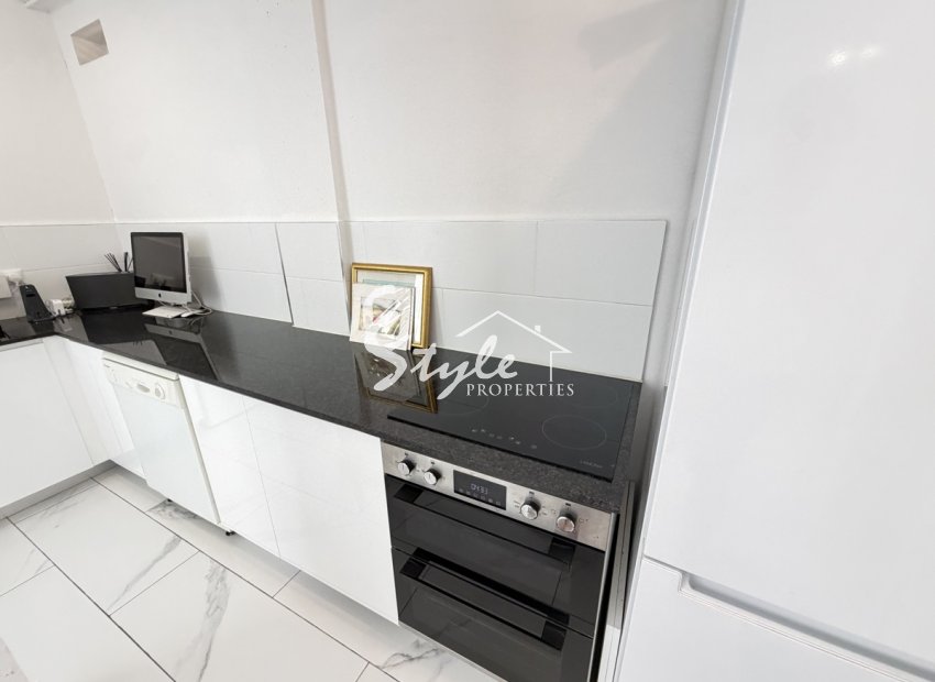 Resale - Villa - Villamartín - Villamartin