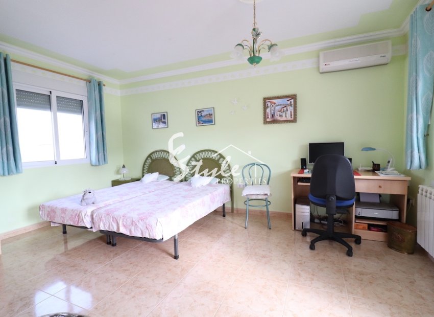 Resale - Villa - Villamartín - Villamartin