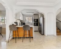 Resale - Villa - Villamartin