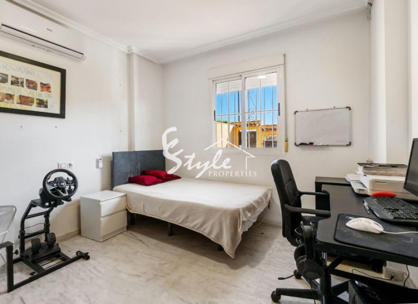 Resale - Villa - Villamartin