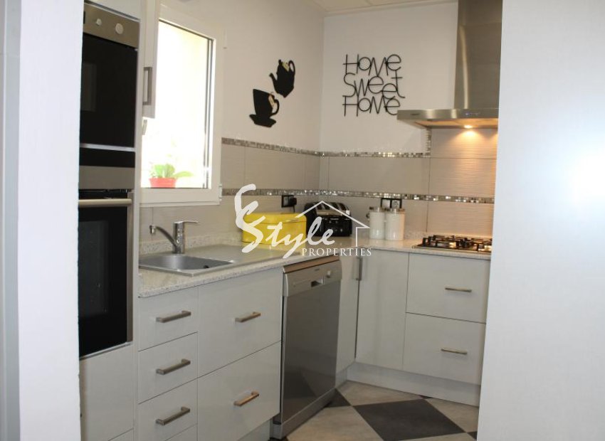 Resale - Villa - Villamartin