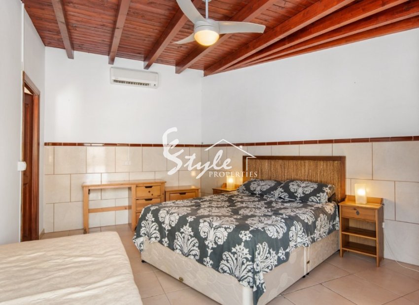 Resale - Village house - Alicante - Catral