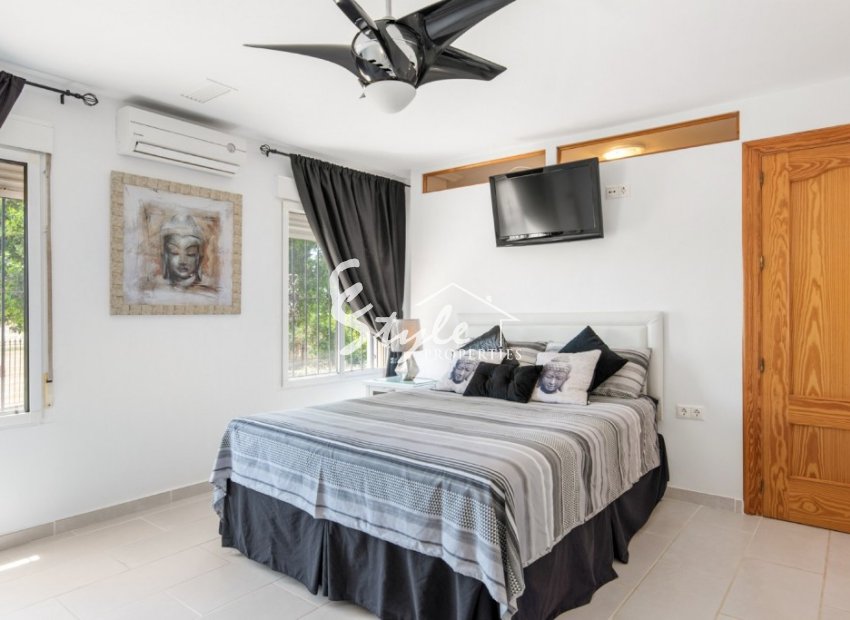 Resale - Village house - Alicante - Catral