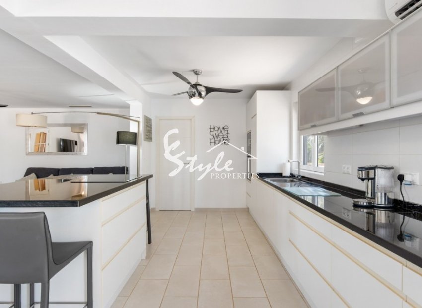 Resale - Village house - Alicante - Catral