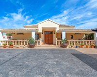 Resale - Village house - Almoradi - Las heredades