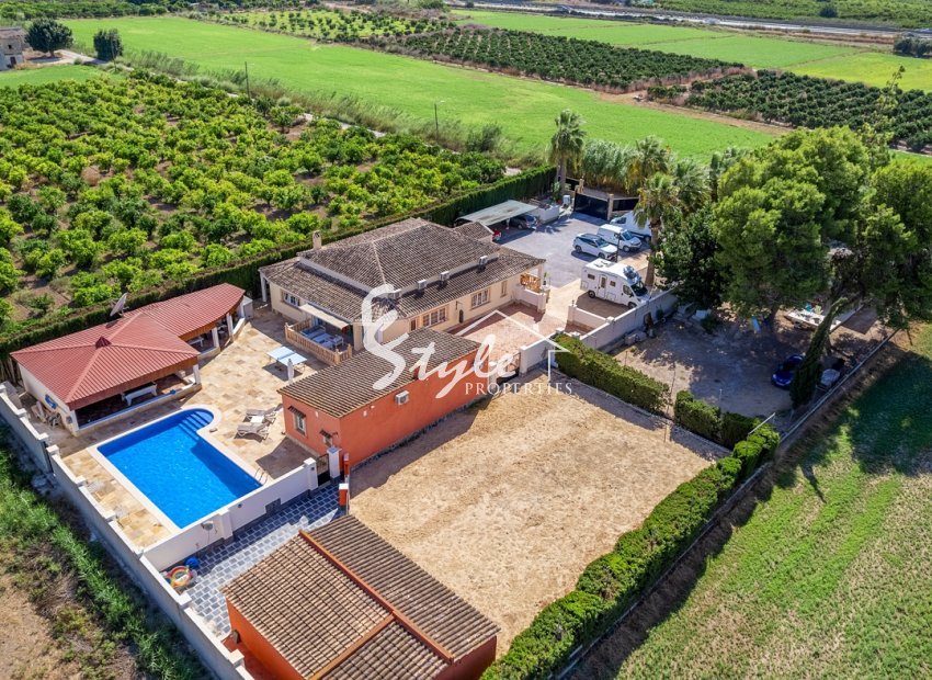 Resale - Village house - Almoradi - Las heredades