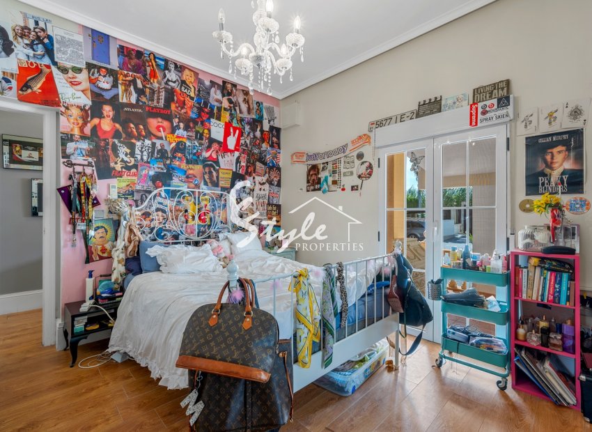 Resale - Village house - Almoradi - Las heredades
