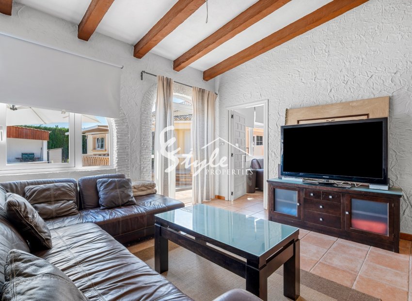 Resale - Village house - Almoradi - Las heredades