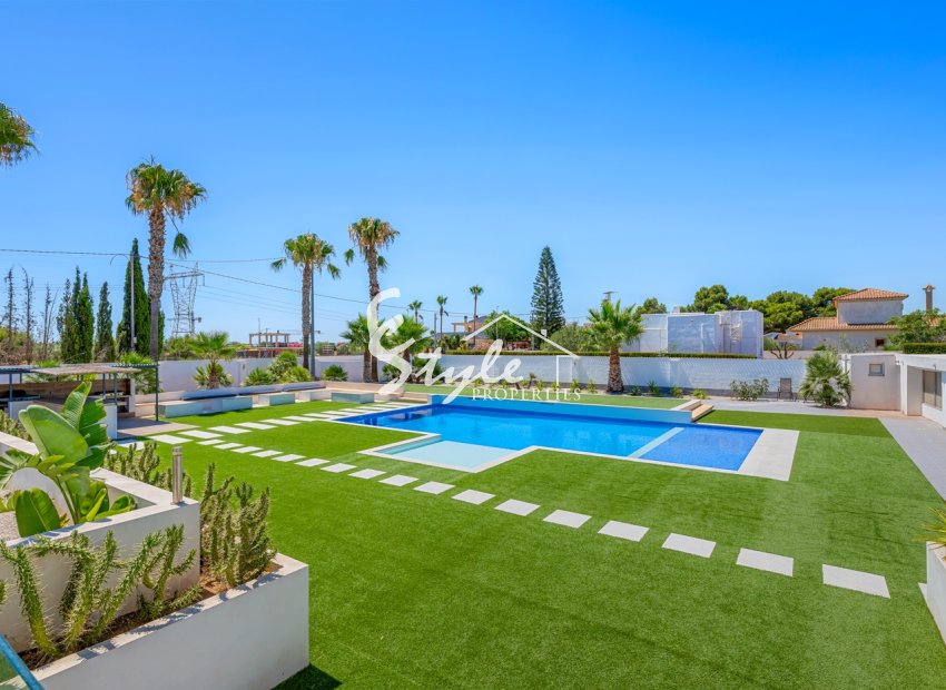 Resale - Village house - Los Montesinos - La Herada