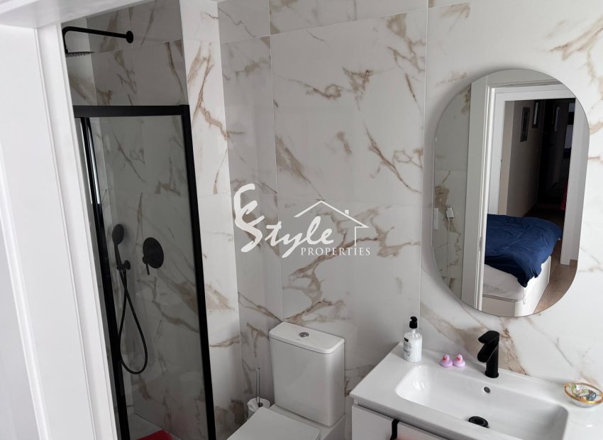 Reventa - Adosado - LOS MONTESINOS - La Herada