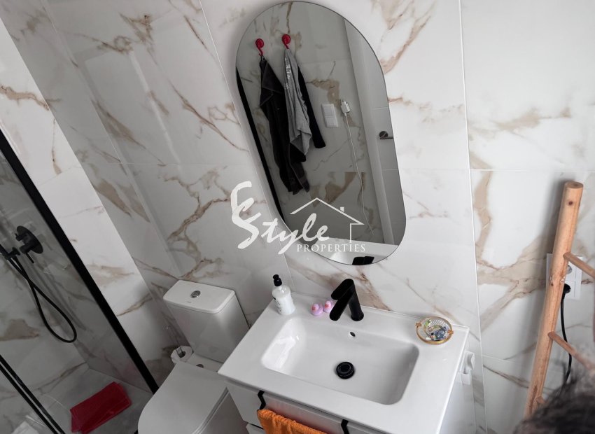 Reventa - Adosado - LOS MONTESINOS - La Herada