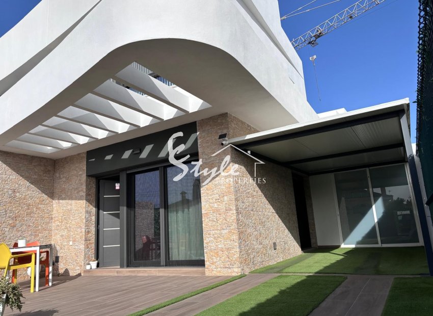 Reventa - Adosado - LOS MONTESINOS - La Herada