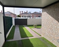 Reventa - Adosado - LOS MONTESINOS - La Herada