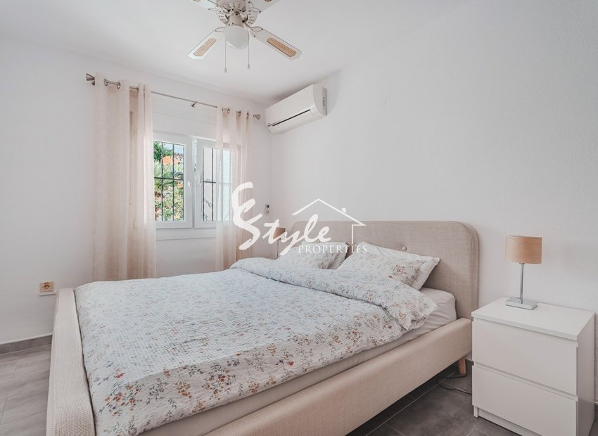 Reventa - Adosado - Villamartin - Res. Las Filipinas