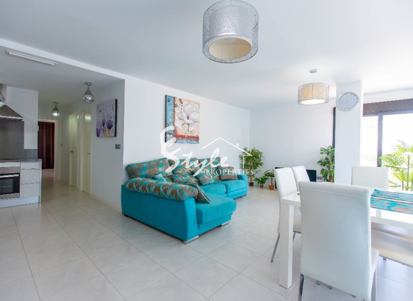 Reventa - Apartamento - Campoamor