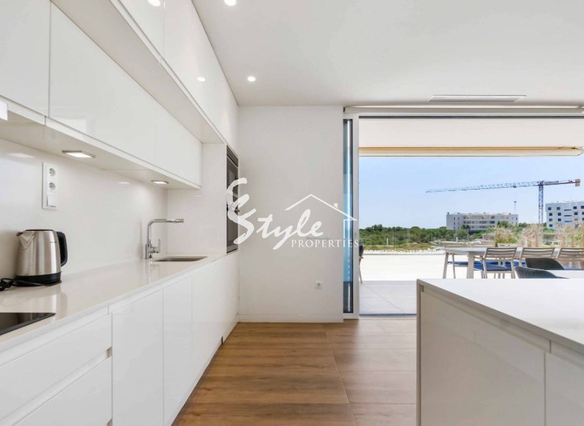 Reventa - Apartamento - Las Colinas Golf