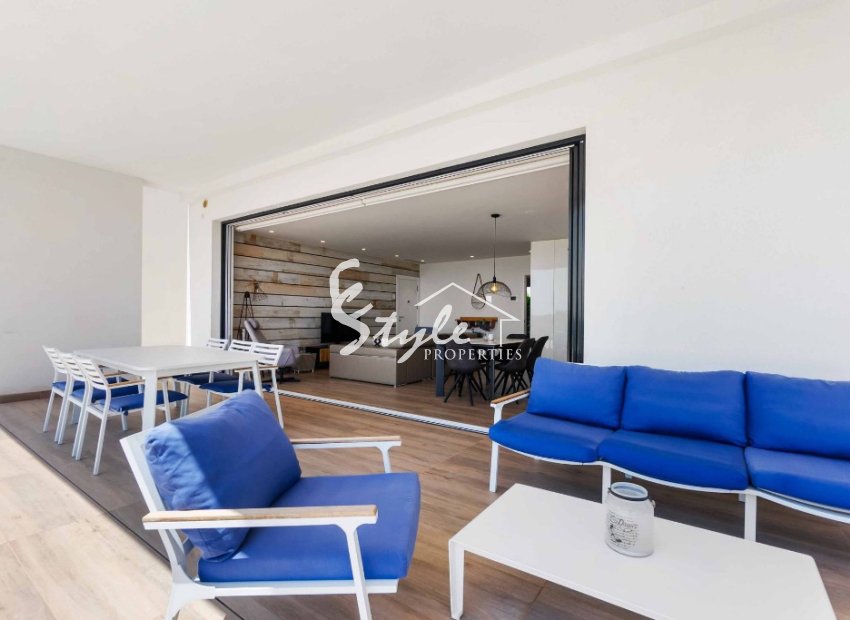 Reventa - Apartamento - Las Colinas Golf