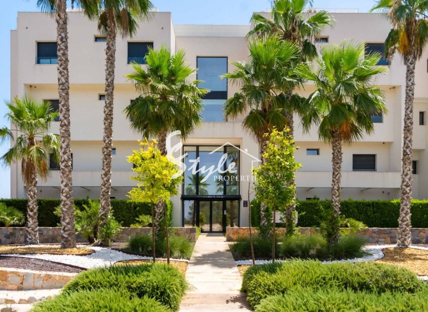 Reventa - Apartamento - Las Colinas Golf